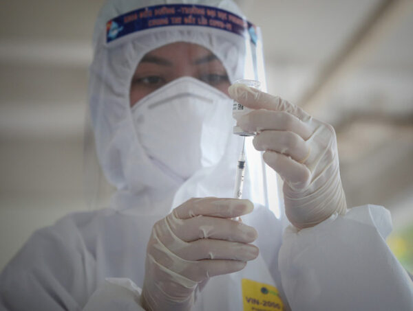Mũi 1 tiêm vaccine COVID-19 Pfizer, Moderna, Sinopharm thì mũi 2 tiêm cùng loại